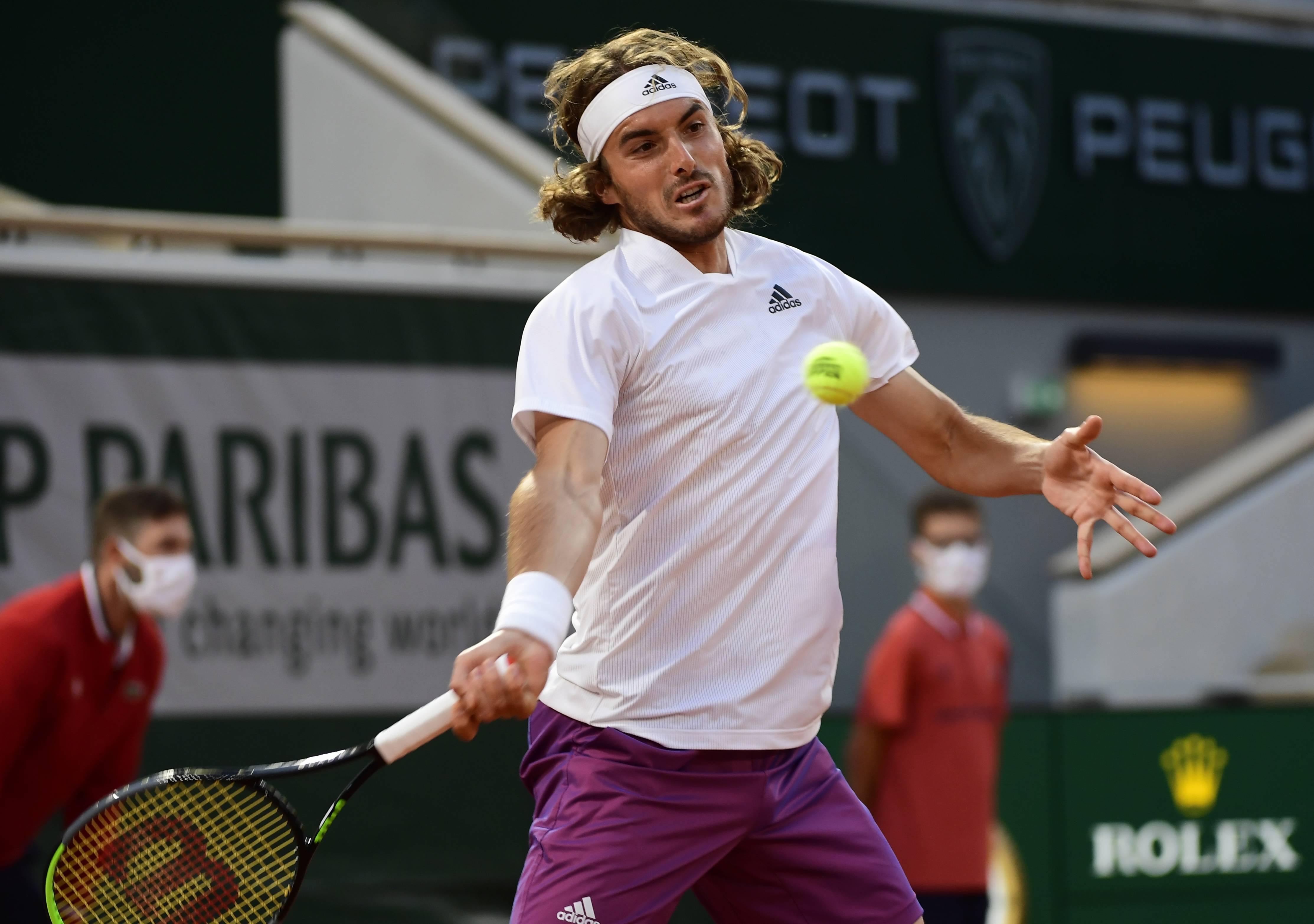 西班牙网球队爆冷澳大利亚网球队，西西帕斯送出助攻的简单介绍