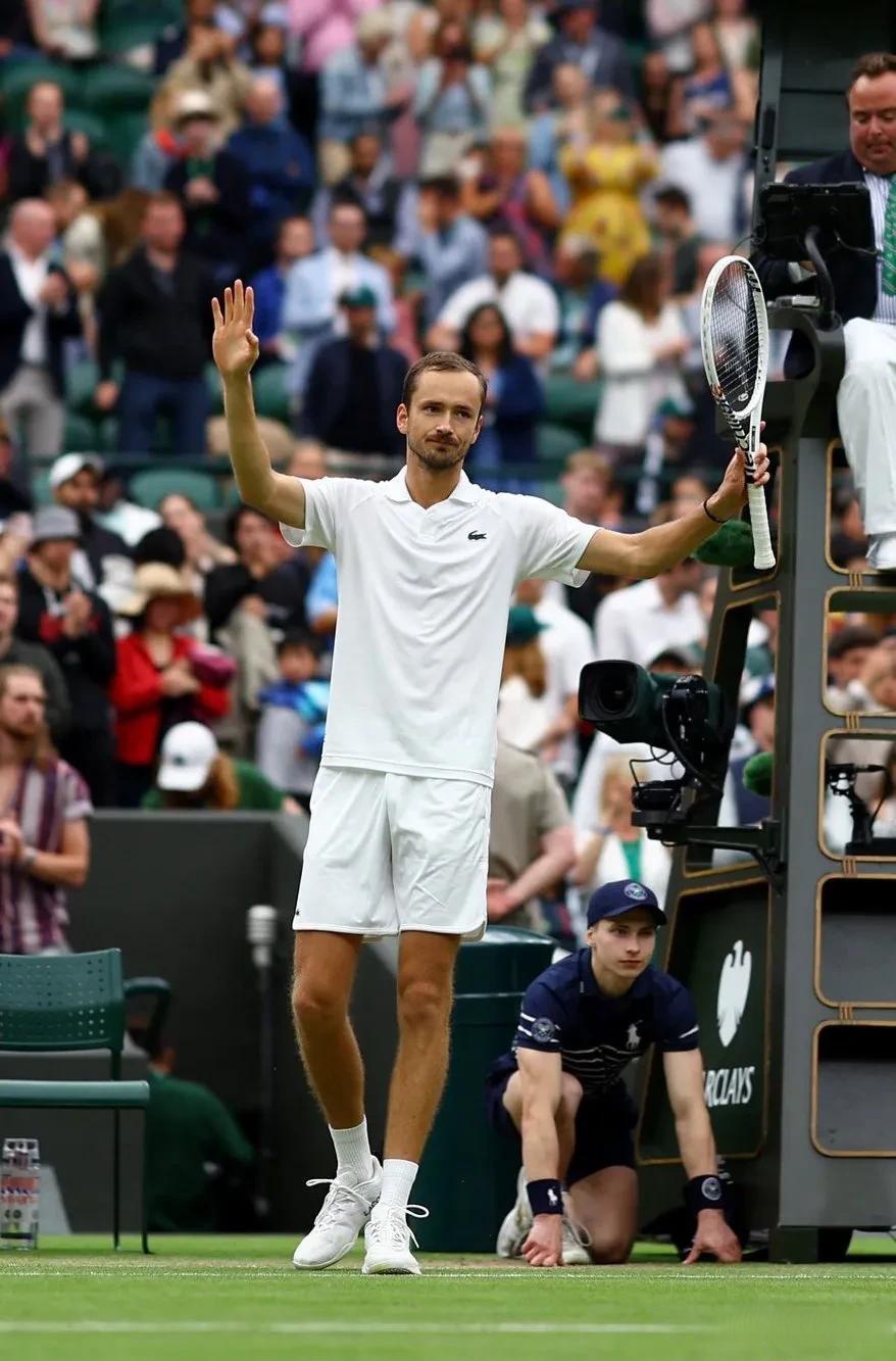 欧洲网球队爆冷澳大利亚网球队,梅德韦杰夫爆发神勇 欧洲网球队爆冷澳大利亚网球队,梅德韦杰夫爆发神勇