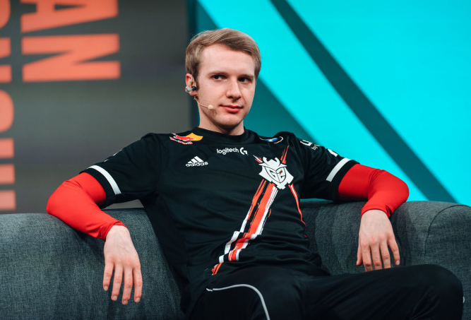 关于HKA完胜MAD，Jankos三分雨点燃全场的信息