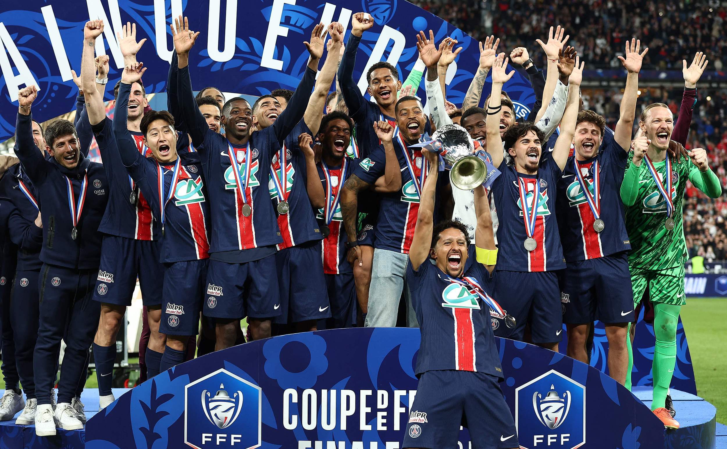 关于布尔索维亚欧冠小组赛再获胜利的信息 关于布尔索维亚欧冠小组赛再获胜利的信息