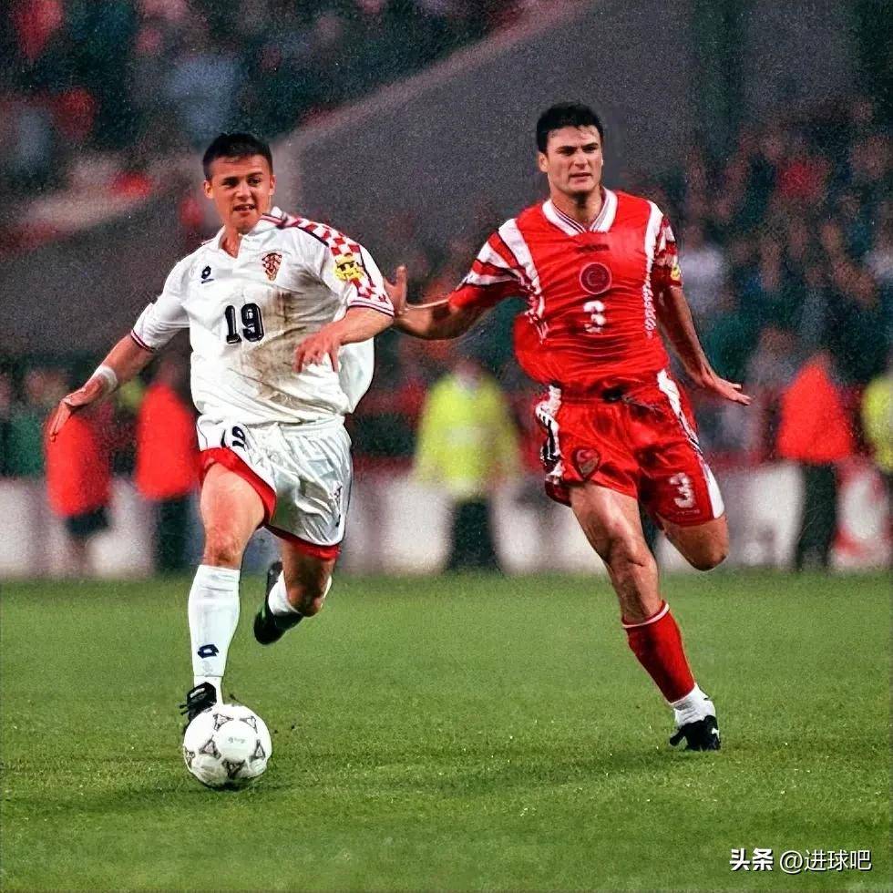 克罗地亚客场大胜斯洛伐克，锁定欧洲杯资格的简单介绍