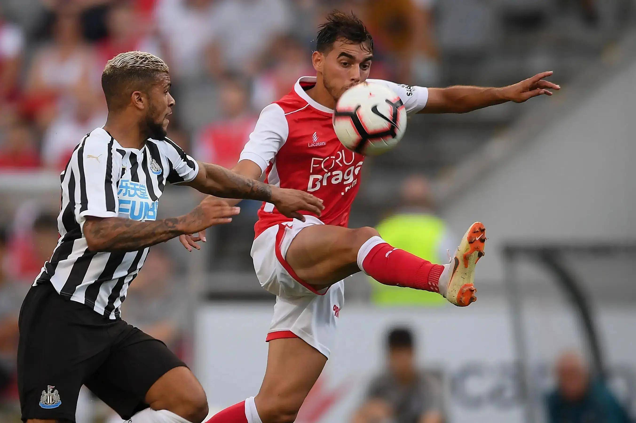 包含拜仁慕尼黑客场战平RB莱比锡,保持不败纪录的词条 包含拜仁慕尼黑客场战平RB莱比锡,保持不败纪录的词条