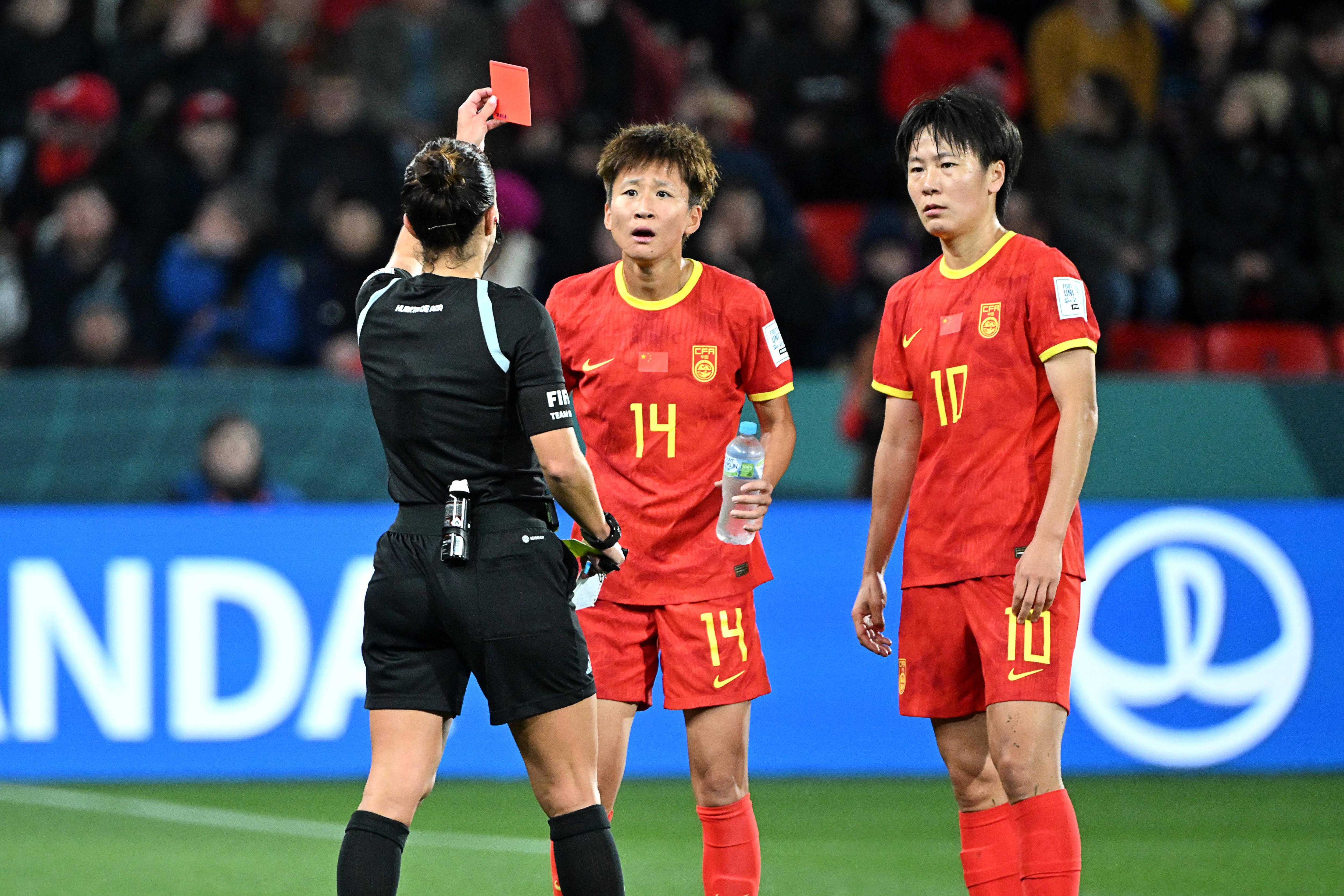 女足表现出色,国际对手惊叹的简单介绍 女足表现出色,国际对手惊叹的简单介绍