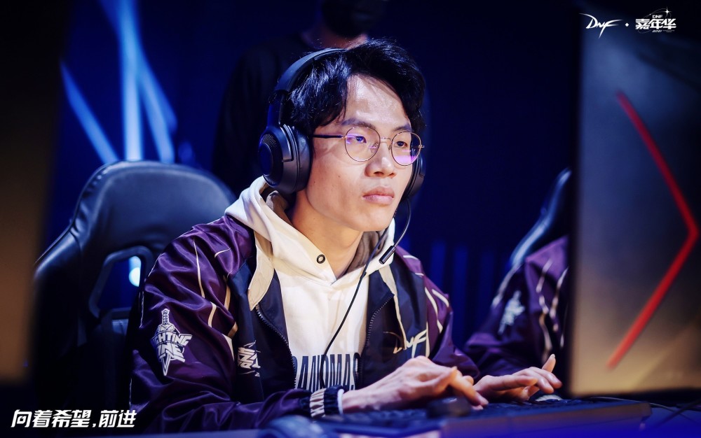 加拿大小将霸气登场,澳大利亚选手经历波折男子单板滑雪速降预赛的简单介绍 加拿大小将霸气登场,澳大利亚选手经历波折男子单板滑雪速降预赛的简单介绍