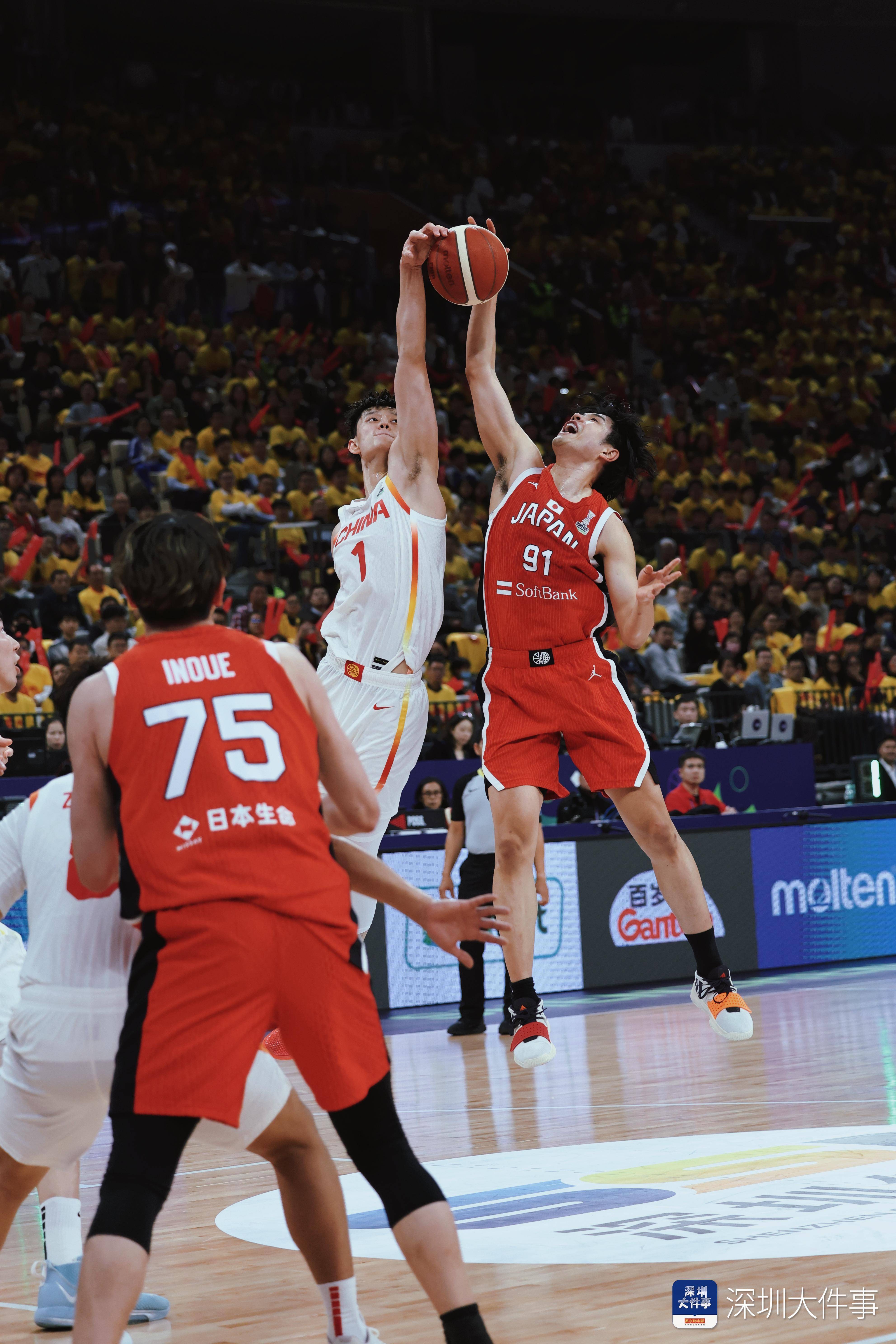 深圳男篮连续主场告负,球迷疑虑重重 深圳男篮连续主场告负,球迷疑虑重重