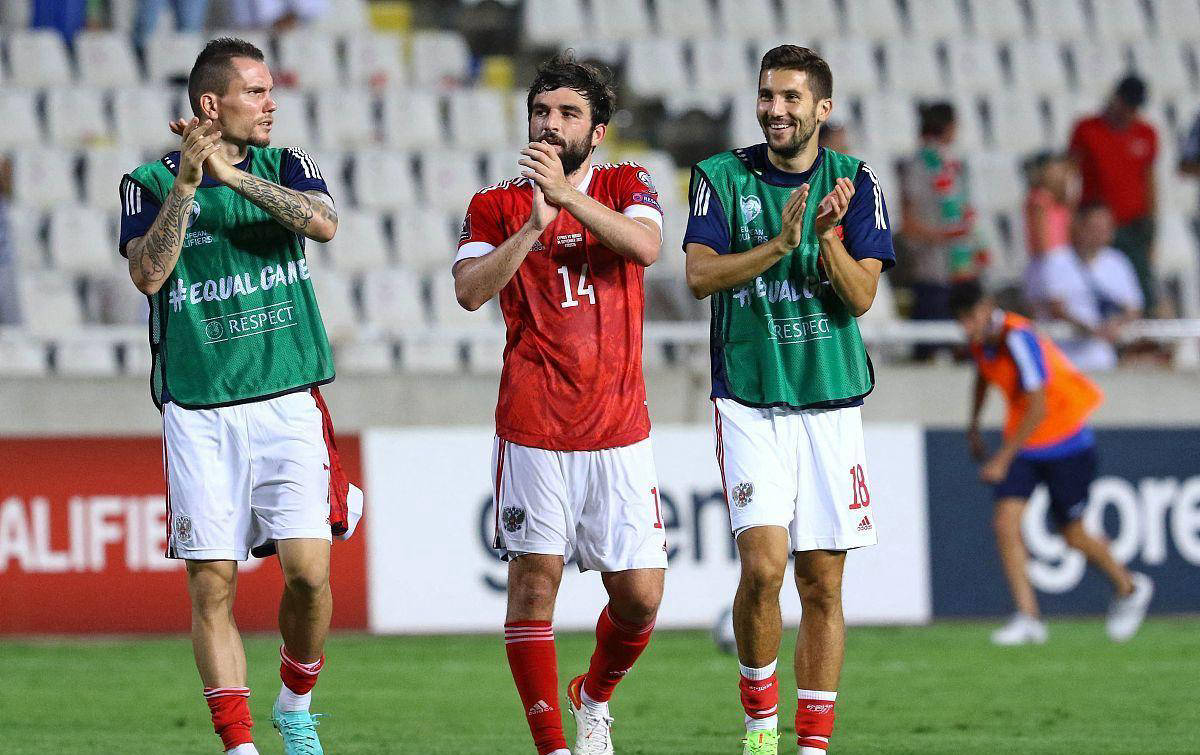 阿尔巴尼亚队驰骋比赛，坚定信心