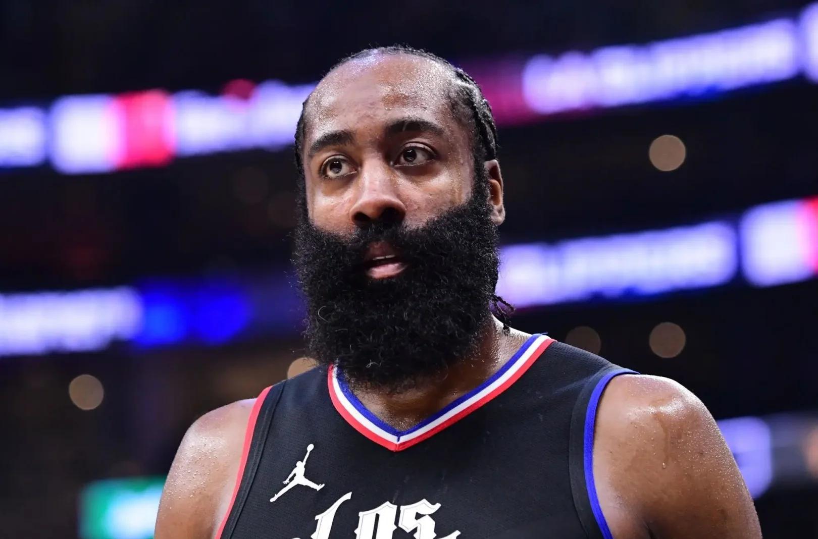 快船队主帅因技术犯规遭受罚款的简单介绍