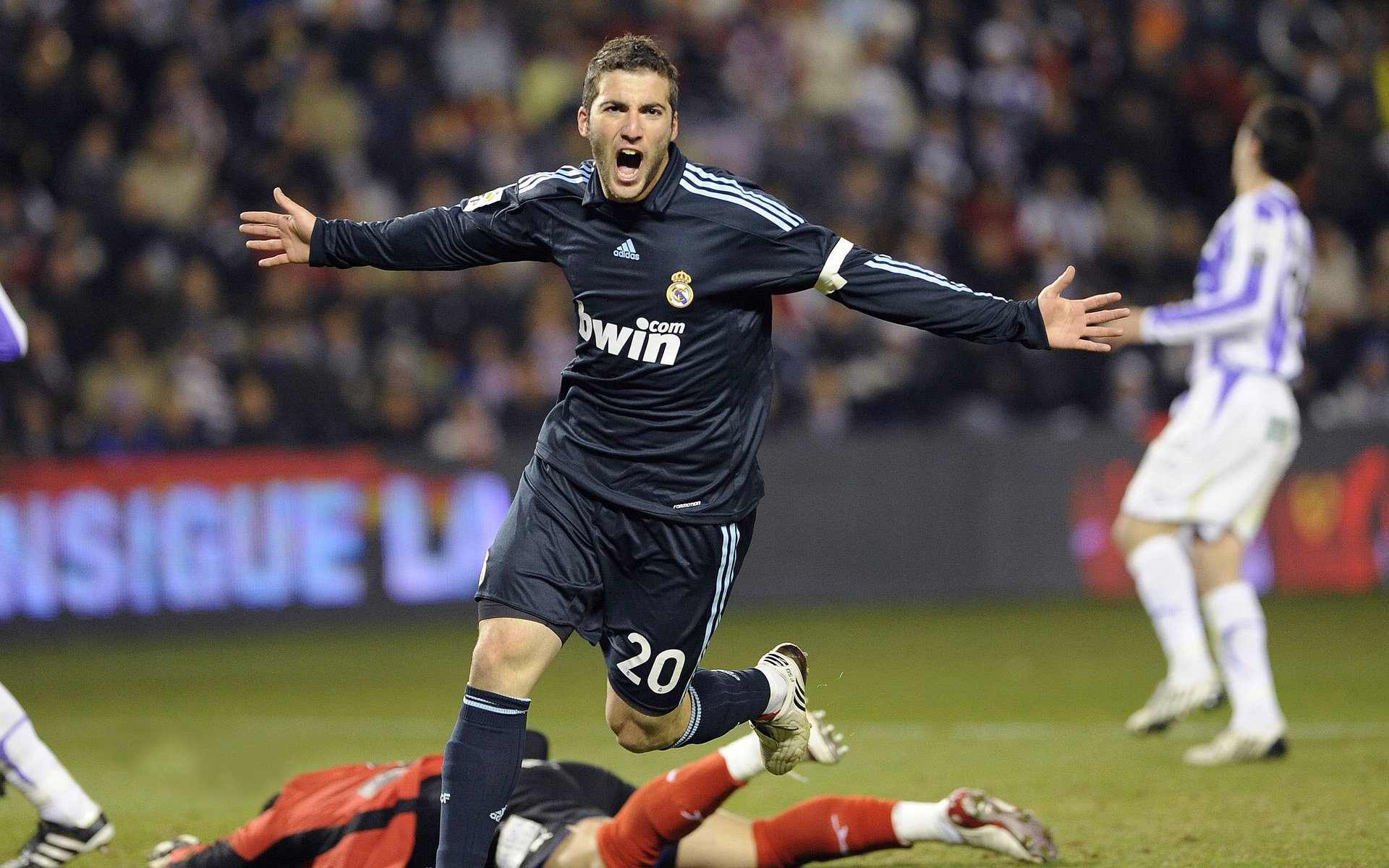 双城记，阿坎吉西甲德比封神，澳大利亚罗马争冠战铸就历史