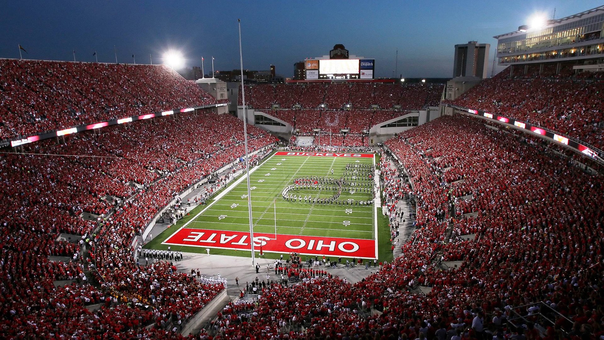 鏖战银石,威廉姆斯与哈斯的缠斗,勒克莱尔的冷静制胜